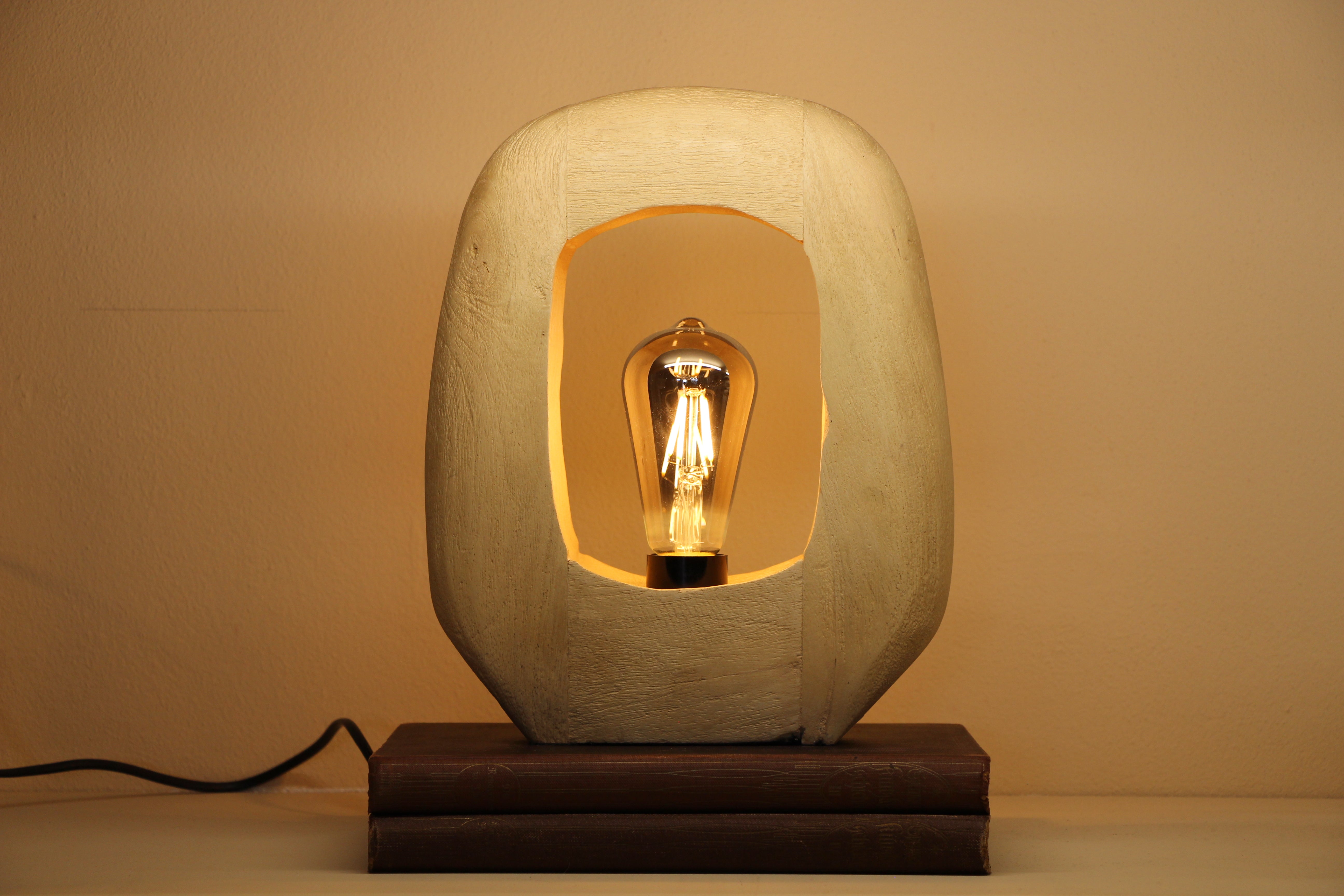 Warme houten tafellamp mat naturel